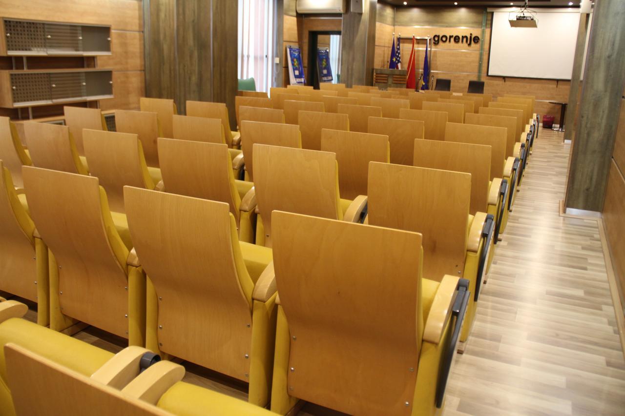 Hotel Gorenje Cagllavice Kültér fotó