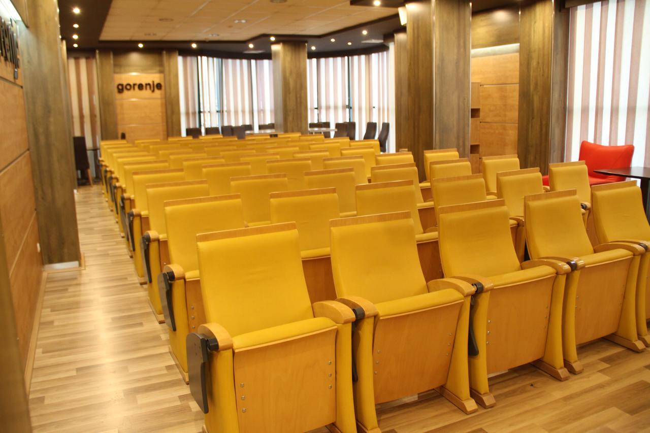 Hotel Gorenje Cagllavice Kültér fotó