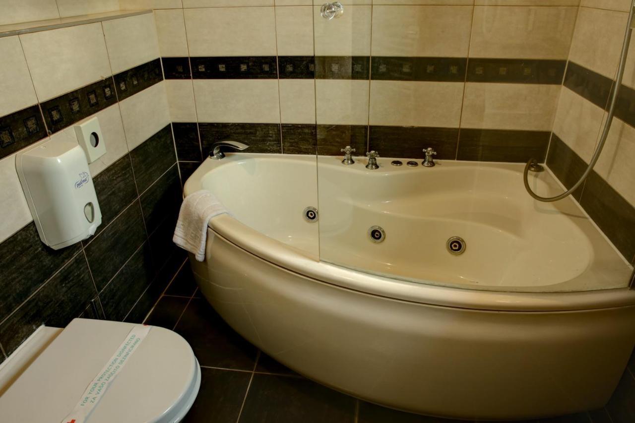 Hotel Gorenje Cagllavice Kültér fotó