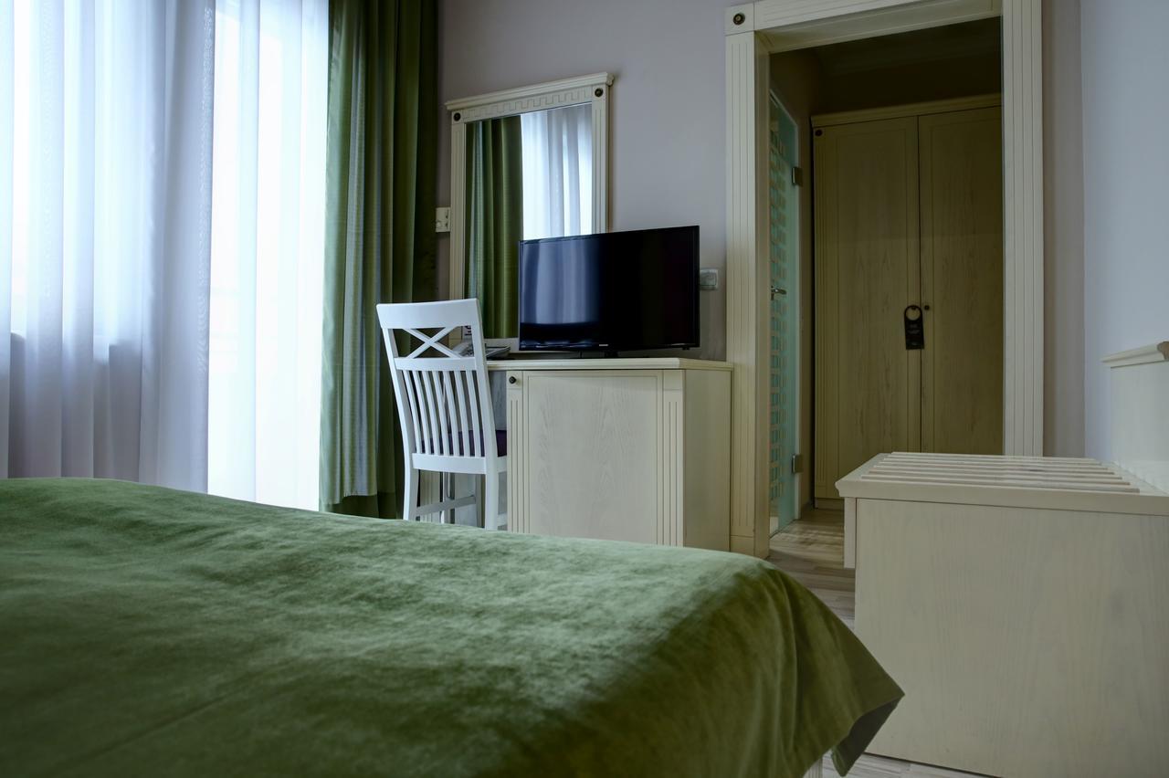 Hotel Gorenje Cagllavice Kültér fotó